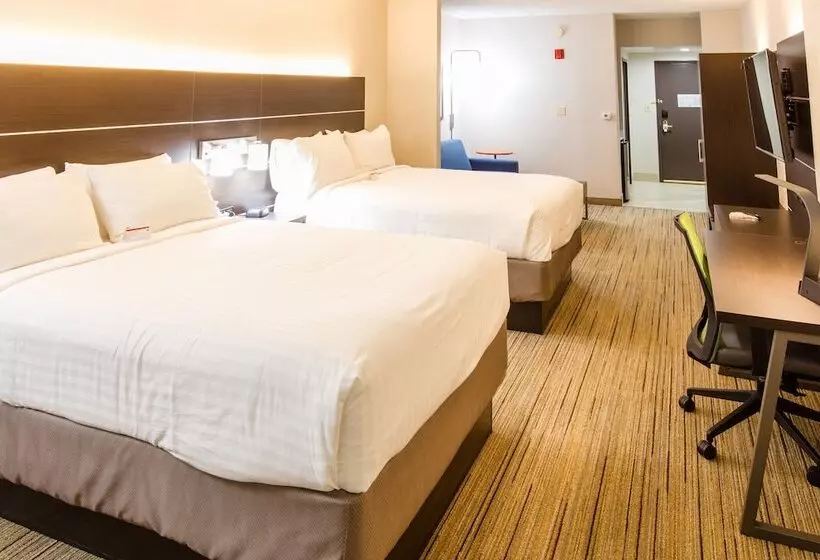 スイート, Holiday Inn Express Hotel & Suites Harriman, An Ihg