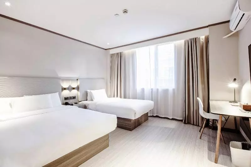 キングサイズベッドのスタンダードルーム, Holiday Inn Express Hotel & Suites Vermillion By Ihg