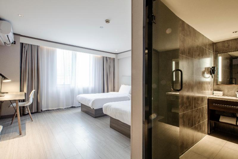 חדר סטנדרט עם מיטת קינג, Holiday Inn Express Hotel & Suites Vermillion By Ihg