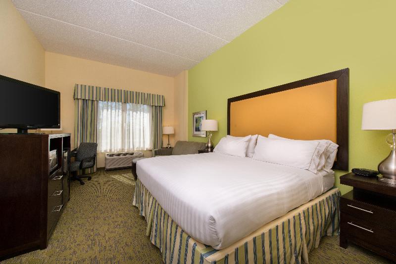 Люкс Кровать Кинг, Holiday Inn Express And Suites Dickson City, An Ihg