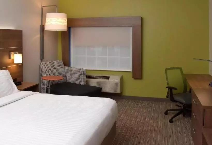 キングサイズベッドのスタンダードルーム, Holiday Inn Express Mount Pleasant Scottdale, An Ihg