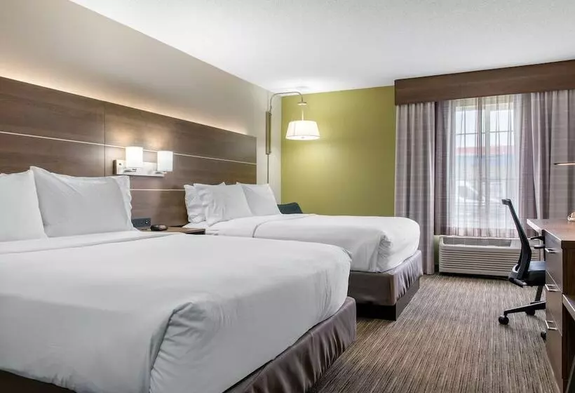 スイート, Holiday Inn Express & Suites Harrison, An Ihg