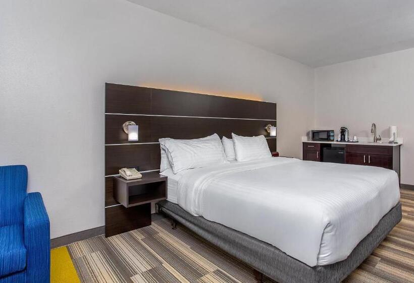 带大床的套房, Holiday Inn Express & Suites Morristown, An Ihg