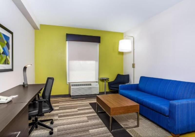 适合残疾人士使用的套间, Holiday Inn Express & Suites Morristown, An Ihg