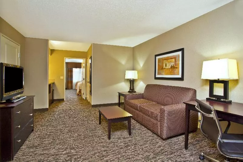 身障者適用スイートルーム, Holiday Inn & Suites Green Bay Stadium, An Ihg
