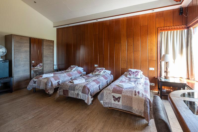 سوییت جونیور, Kriunes