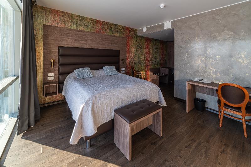 سوییت سوپریور, Kriunes