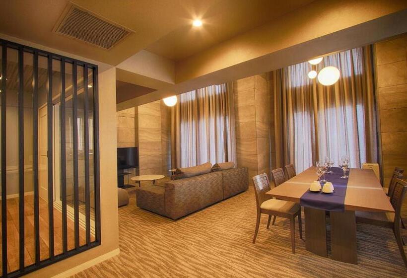 سوئیت با چشمانداز, Regina Kawaguchiko