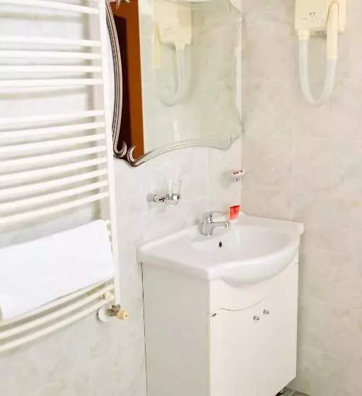 اتاق استاندارد با بالکن, Vila Muntenia