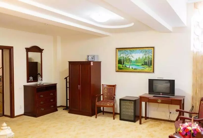 اتاق لوکس, Vila Muntenia