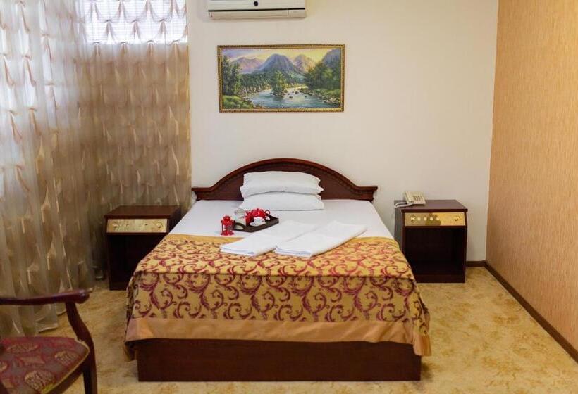 اتاق لوکس, Vila Muntenia