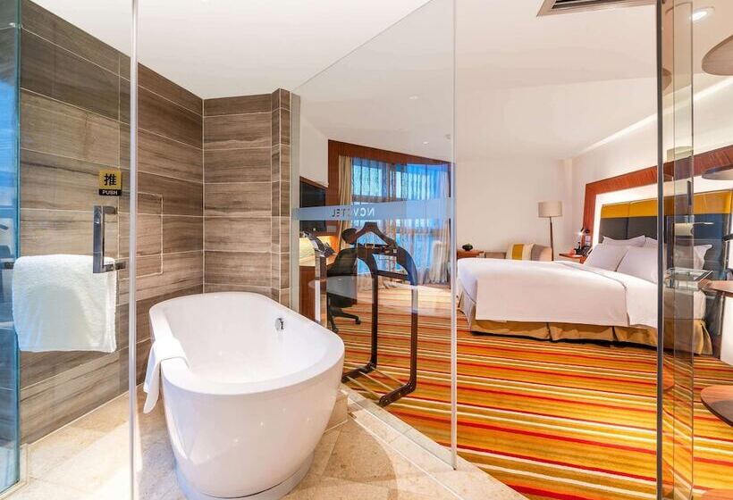 Номер Superior, Novotel Zhengzhou Convention Centre