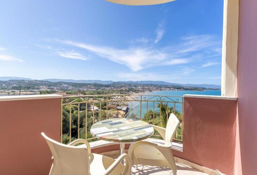 اتاق اساندارد با چشم‌انداز جانبی به دریا, Balcony Boutique