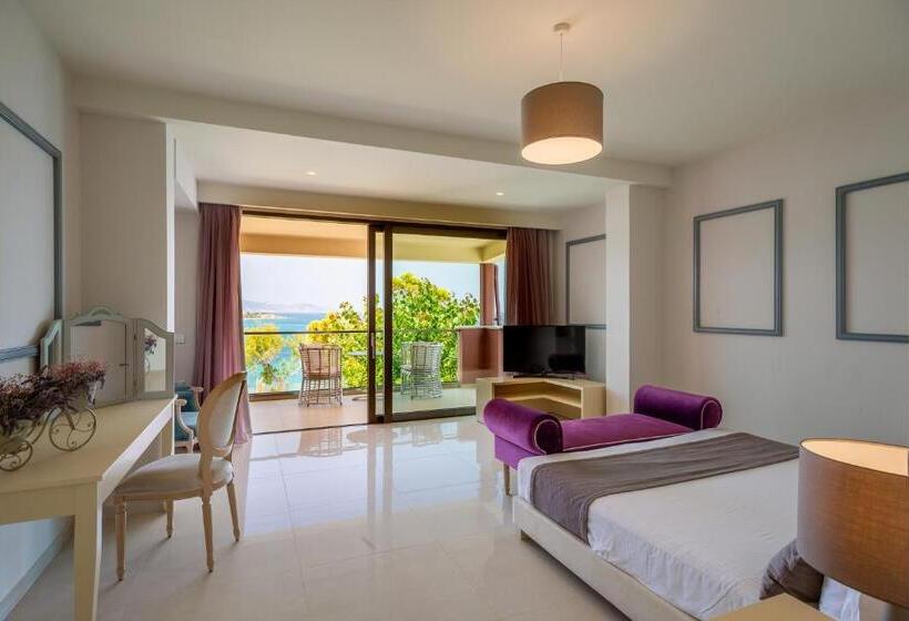 سوییت با چشم‌انداز پانوراما, Balcony Boutique