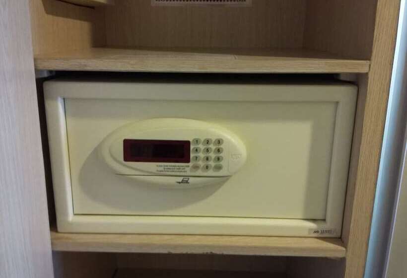 جناح عائلي, Bliss Surfer Hotel By Tritama Hospitality