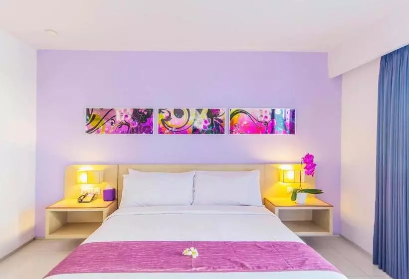 プールの見えるデラックスルーム, Conjioo Hotel Kuta Managed By Mhm