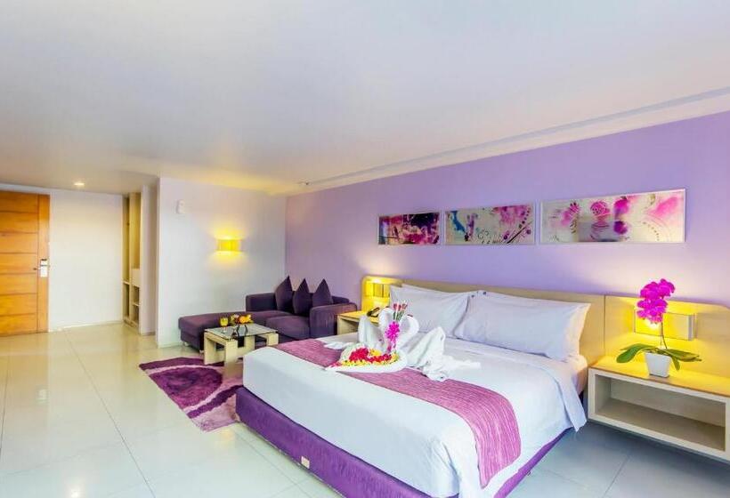 جناح مطلّ علي حمام السباحة, Conjioo Hotel Kuta Managed By Mhm