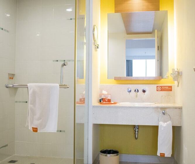 Standard Room, Harris Suites Fx Sudirman