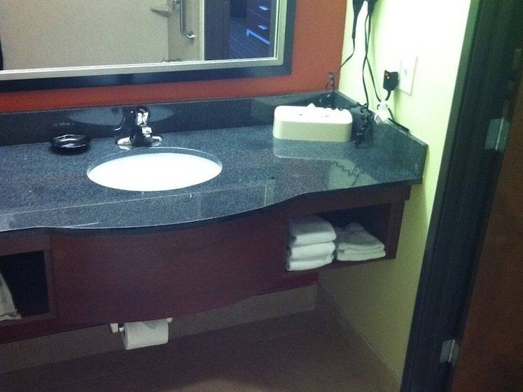 סוויטה, Holiday Inn Austin North, An Ihg