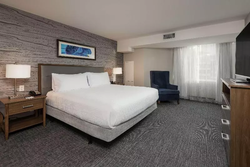 障害者適応デラックスルーム, Holiday Inn Houston East Channelview, An Ihg