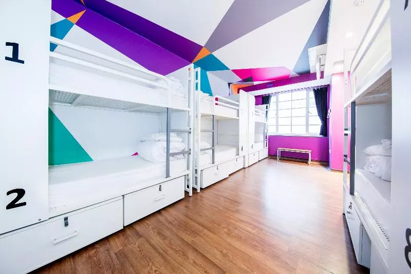 スイート, Holiday Inn Express & Suites Logan, An Ihg