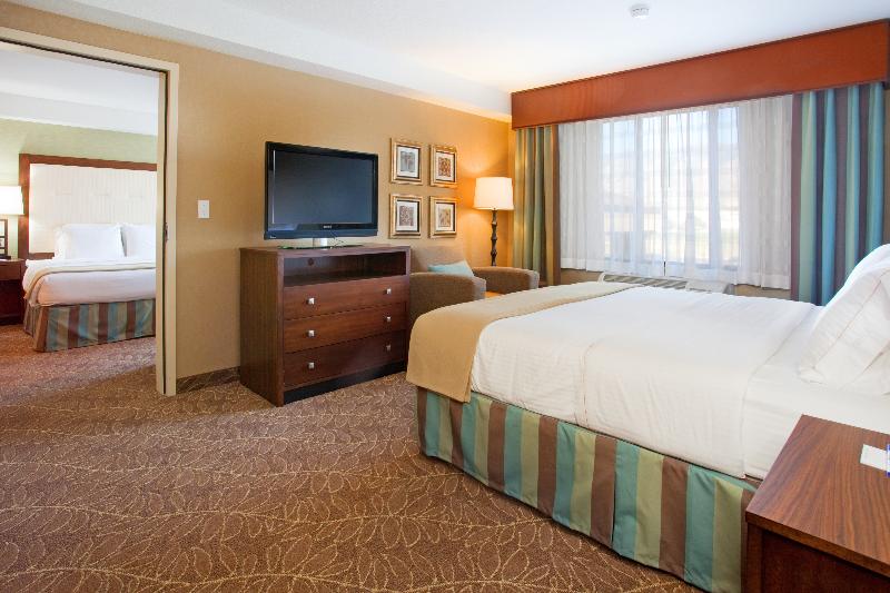 Люкс Кровать Кинг, Holiday Inn Express & Suites Logan, An Ihg