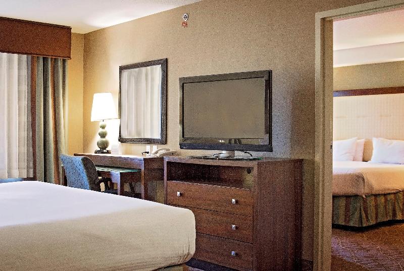 스위트 킹사이즈 침대, Holiday Inn Express & Suites Logan, An Ihg