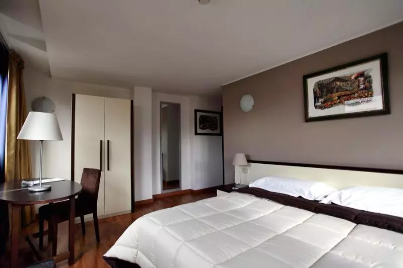 スイート, Holiday Inn Express Hotel & Suites Plainview, An Ihg