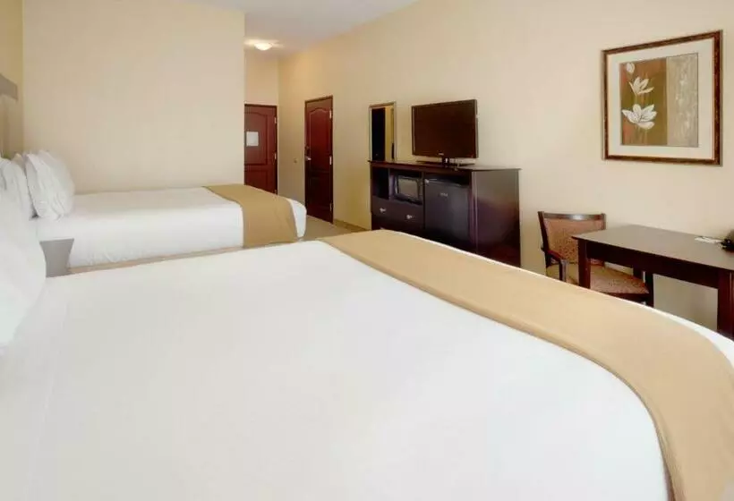 Standard-invahuone, Holiday Inn Express Georgetown, An Ihg