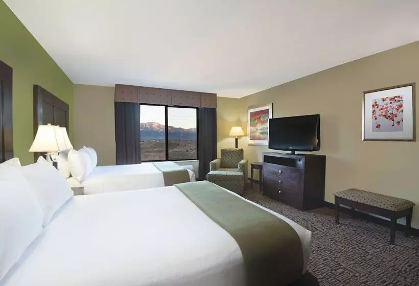 身障者適用スイートルーム, Holiday Inn Express Richfield, An Ihg