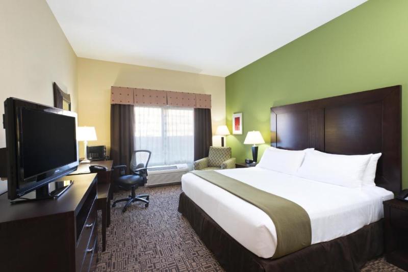 장애인을 위한 킹사이즈 침대 스탠다드 룸, Holiday Inn Express Richfield, An Ihg