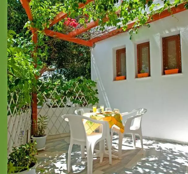 اتاق استاندارد, Marisa Rooms