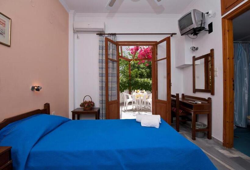 Номер Стандарт, Marisa Rooms