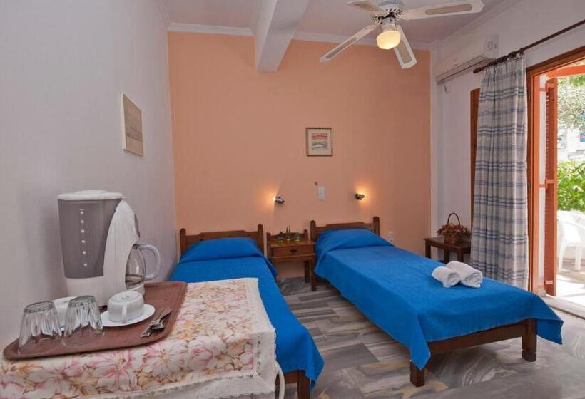 Номер Стандарт, Marisa Rooms