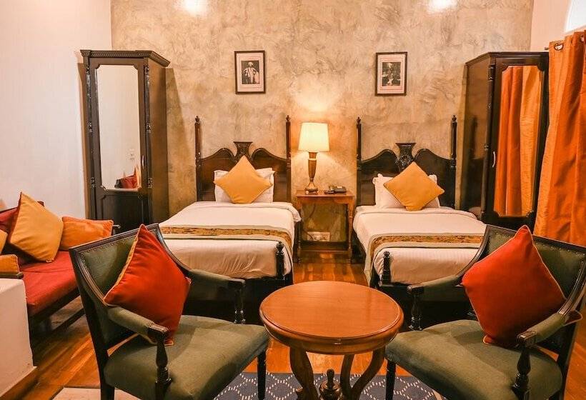 غرفة ديلوكس, Ranbanka Palace