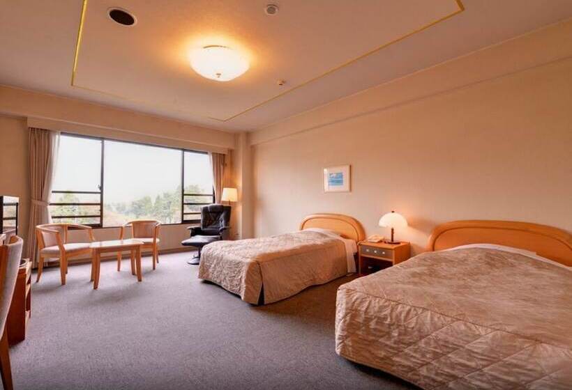 スタンダードトリプルルーム, Yufuin Sansuikan