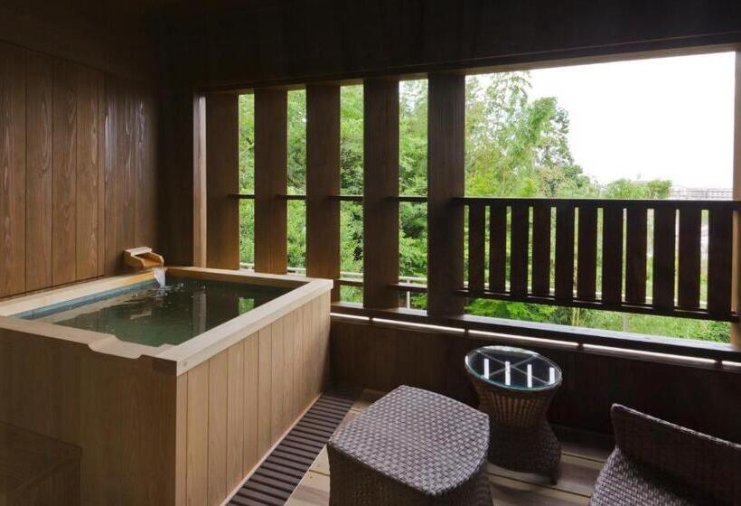 غرفة بريميوم, Yumotokan