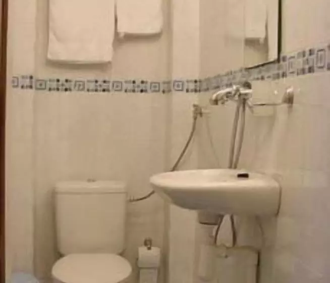 Standard Yhden Hengen Huone, Avel Guest House