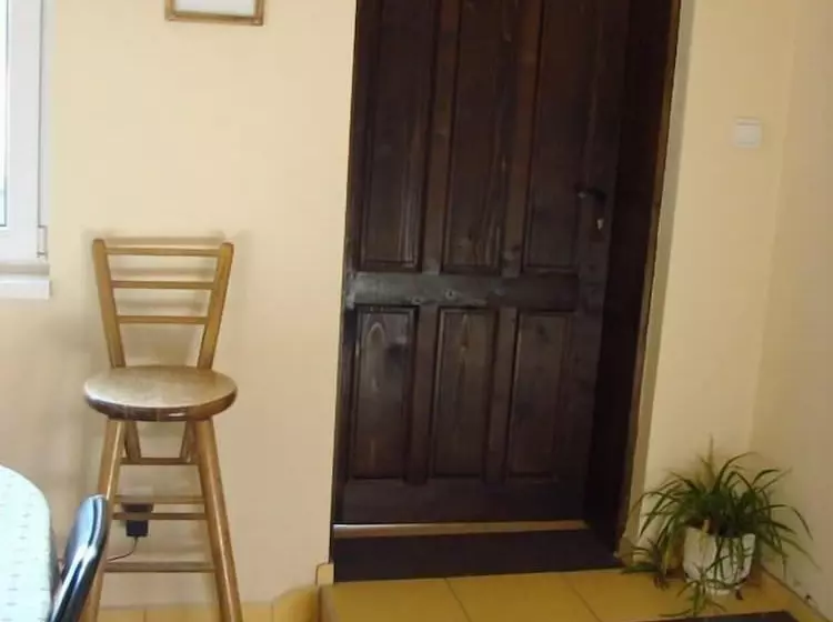 Standard Yhden Hengen Huone, Avel Guest House