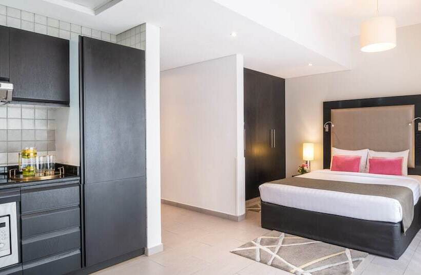 Студио Executive, Citadines Metro Central Dubai
