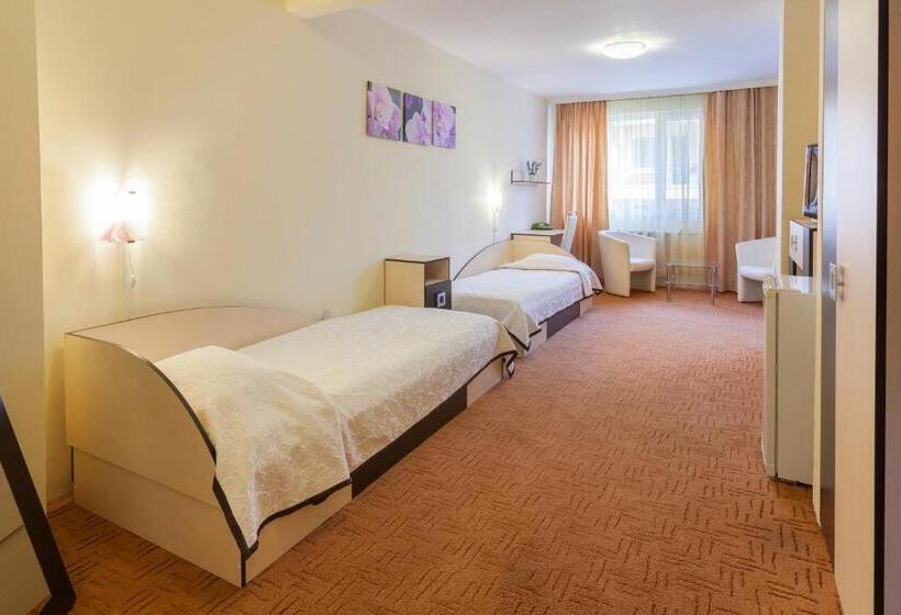 スイート, Family Hotel Central