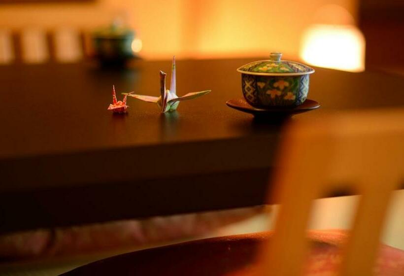 غرفة قياسية, Airinkan