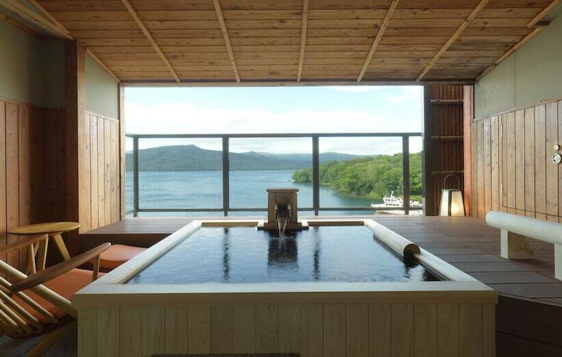 جناح بريميوم, Akan Tsuruga Besso Hinanoza