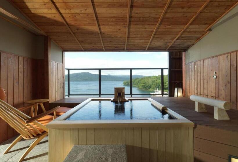 جناح بريميوم, Akan Tsuruga Besso Hinanoza