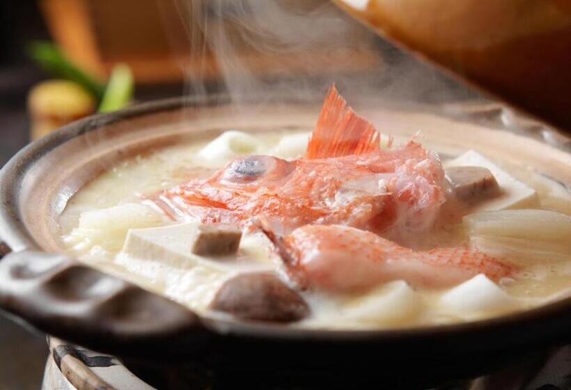 جناح ديلوكس, Akan Tsuruga Besso Hinanoza