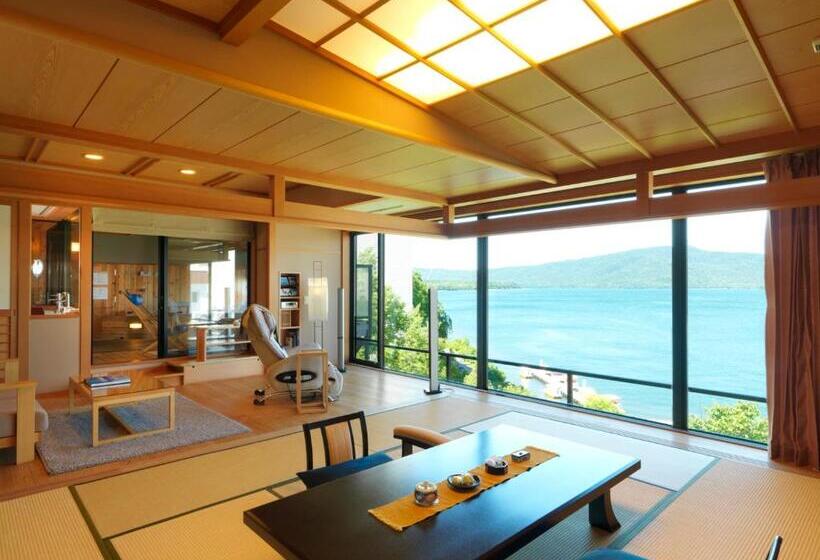 جناح ديلوكس, Akan Tsuruga Besso Hinanoza