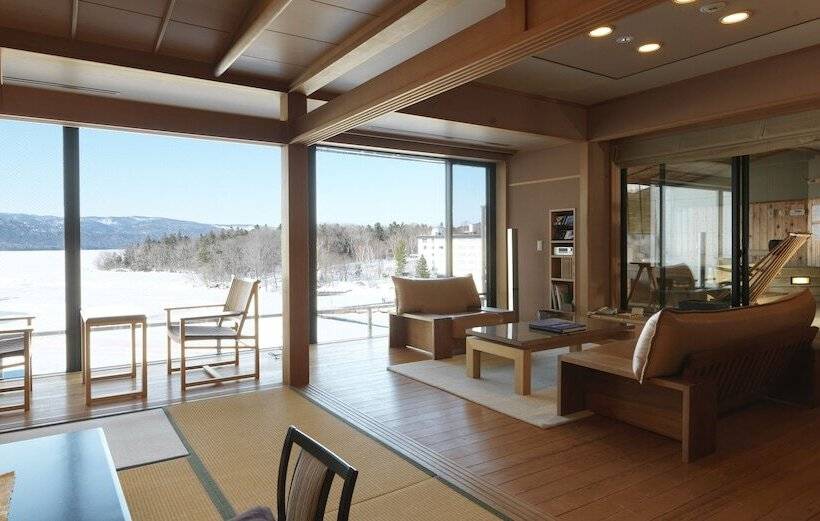 جناح بريميوم, Akan Tsuruga Besso Hinanoza