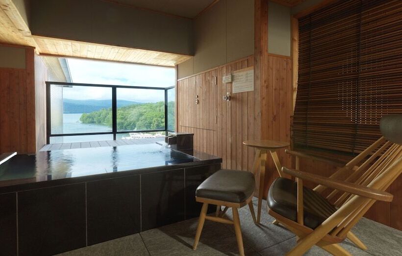 جناح سوبيريور, Akan Tsuruga Besso Hinanoza