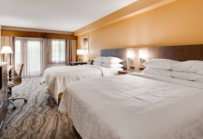 Люкс Адаптированный для Инвалидов, Best Western Plus River Escape Sylva / Dillsboro
