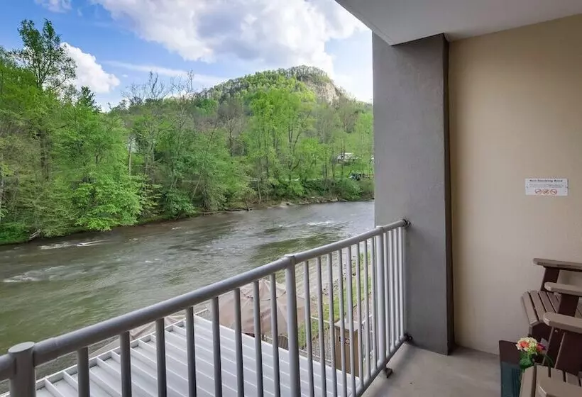 リバービュースイート, Best Western Plus River Escape Sylva / Dillsboro
